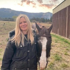 Meet your Posher, Abigail